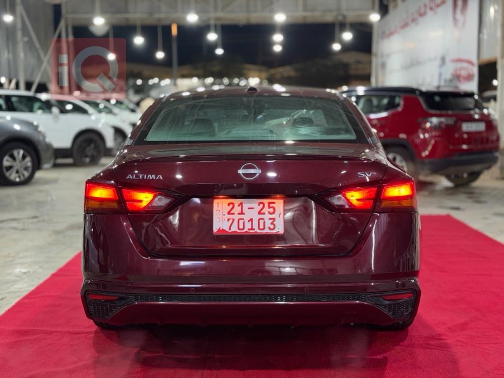 نيسان ألتيما